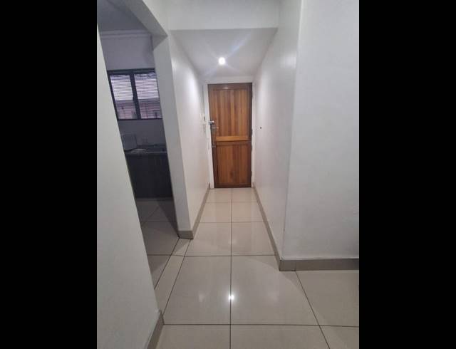 2 BEDROOM APARTMENT FOR SALE IN ESSENWOOD